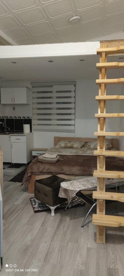 Small Apartment Private Bathroom Strong Wi-Fi Belgrad Exterior foto